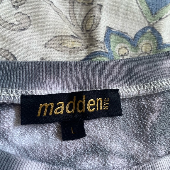Trendy tie dye Madden Sweatshirt L - Picture 2 of 3